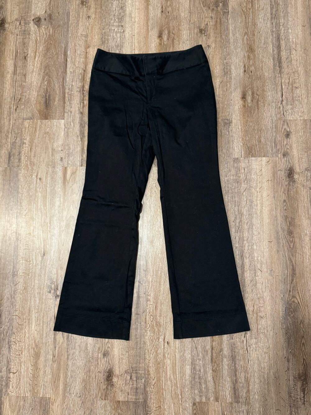 Aritzia Women’s Sunday Best Low-Rise Flared Mercedes Pant Size 6